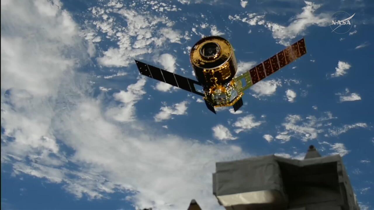 ISS（国際宇宙ステーション）から離れていく新型宇宙ステーション補給機1号機「HTV-X1」。NASAの公式ライブ配信から引用（Credit: NASA）