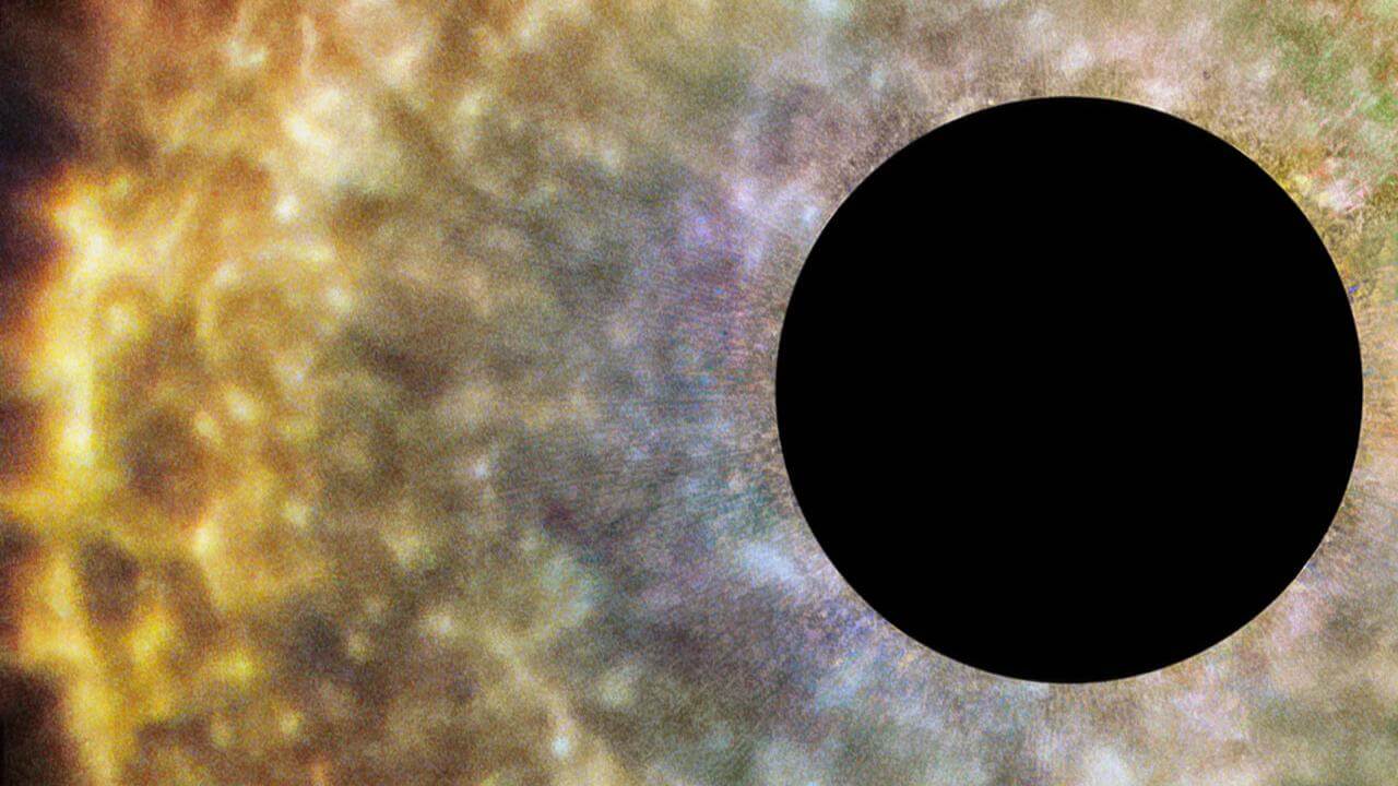 太陽の遠い未来を考える手がかり　ハッブルが捉えた赤色巨星「ちょうこくしつ座R星」