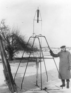 ロバート・ゴダードによる世界初の液体燃料ロケットの飛行から100年