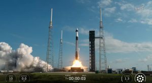 スペースX、カーゴドラゴン補給船の打ち上げ成功　ISSへ34回目の物資輸送ミッション