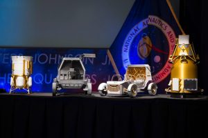 NASAが「月面基地」計画の最新進捗状況を発表　最初の無人ミッションや有人ローバーの契約が決定