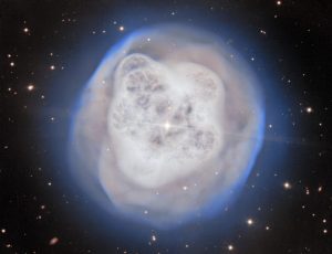 おうし座に浮かぶ“クリスタルボール”　ジェミニ北望遠鏡が観測した惑星状星雲「NGC 1514」