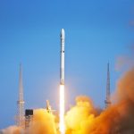 中国の新型ロケット「長征12号乙」初飛行に成功　「千帆」衛星を軌道投入