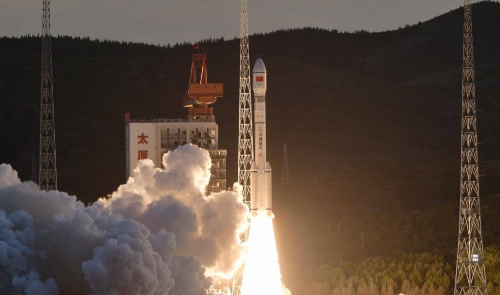 中国が「千帆」衛星を2日連続で打ち上げ 異なる長征ロケットで投入、軌道上は累計200機に到達