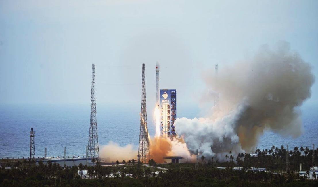 中国が「長征12号」打ち上げ 衛星インターネット用低軌道衛星群を軌道投入