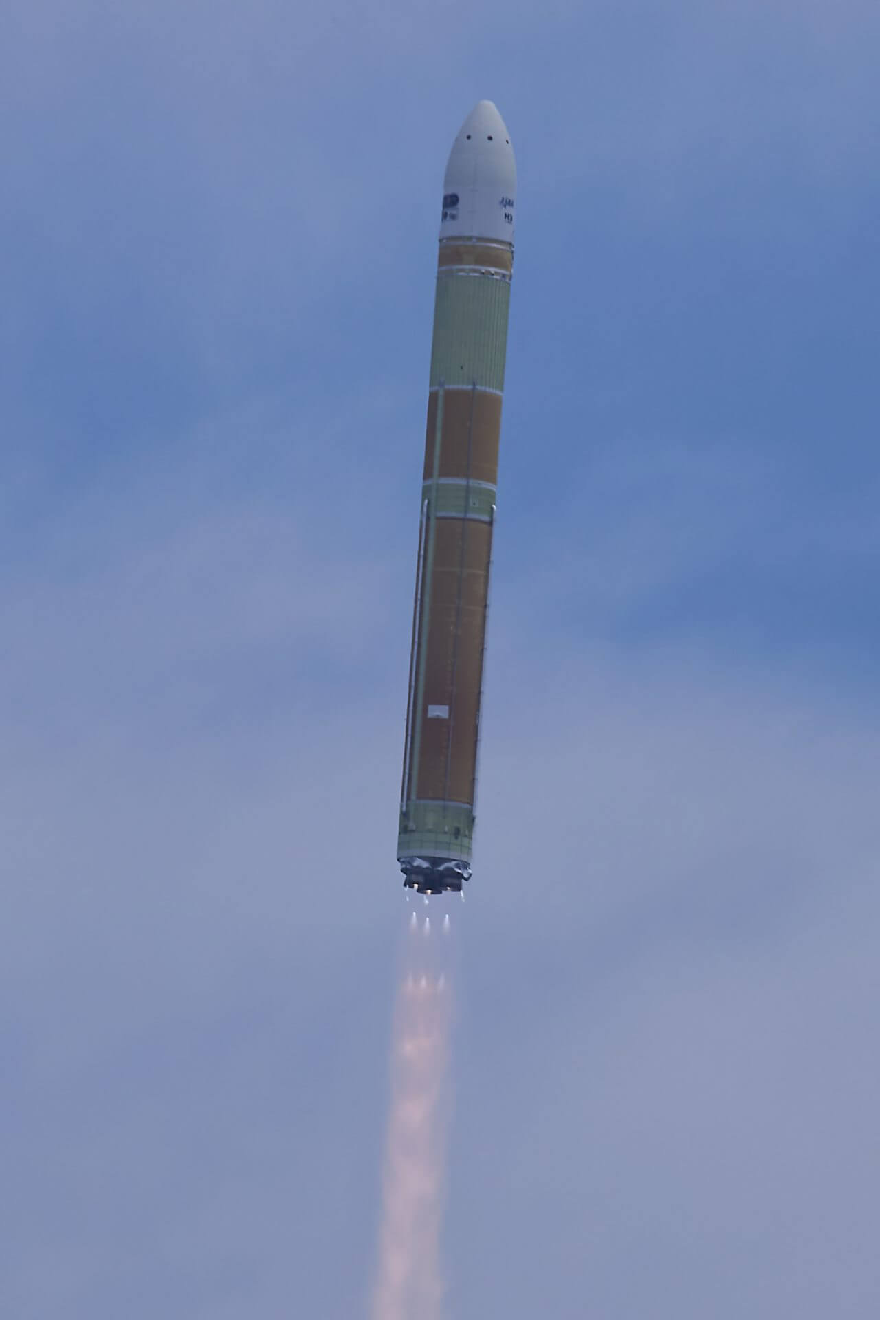 上昇する「H3」ロケット6号機(Credit: JAXA)
