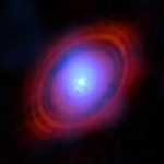 地球の海の3倍？　原始惑星系円盤で大量の水蒸気が見つかった「おうし座HL星」