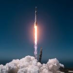 スペースX、ファルコン9でアメリカ宇宙軍のデータ伝送衛星21機を打ち上げ