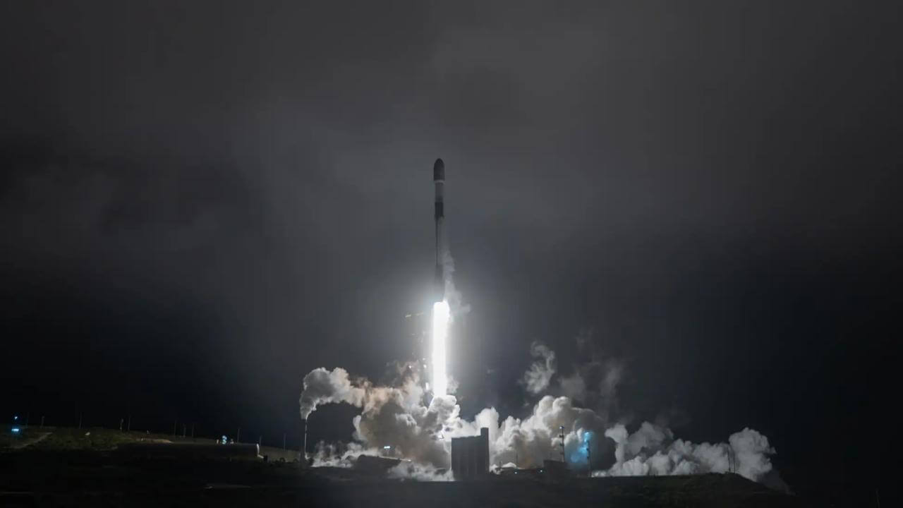 アクセルスペース、次世代地球観測衛星「GRUS-3」7機の打ち上げに成功 全機からの電波受信を確認