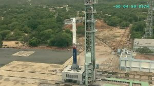 インド民間企業が初の軌道投入に成功 小型ロケット「Vikram-1」打ち上げ