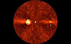 がか座β星で3番目の太陽系外惑星を発見 10年以上前から直接観測されていたことも判明