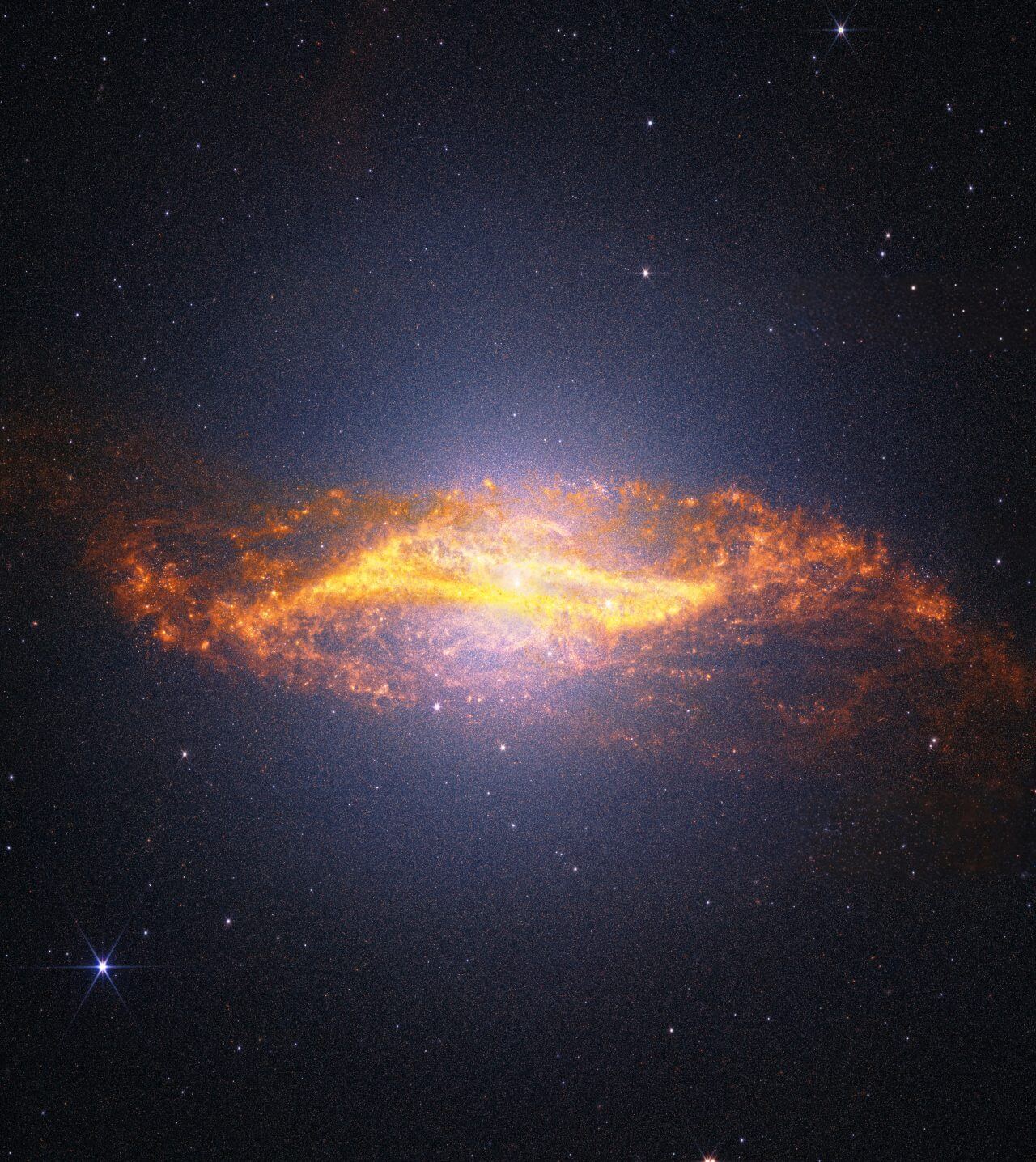 過去の衝突とブラックホールの影響を物語る銀河「ケンタウルス座A」　ウェッブ宇宙望遠鏡が観測