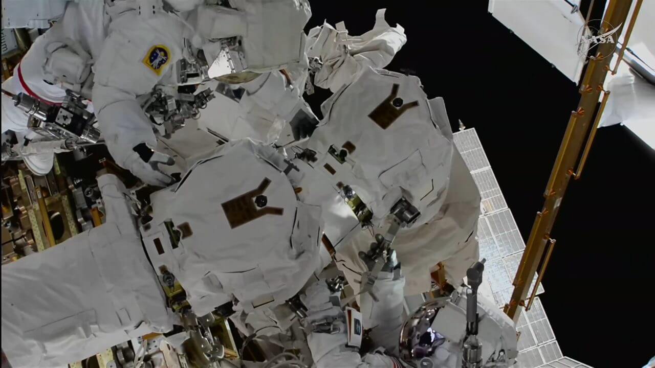 ISSでNASAの宇宙飛行士2名が通算280回目の船外活動を実施 カナダアーム2の関節を交換