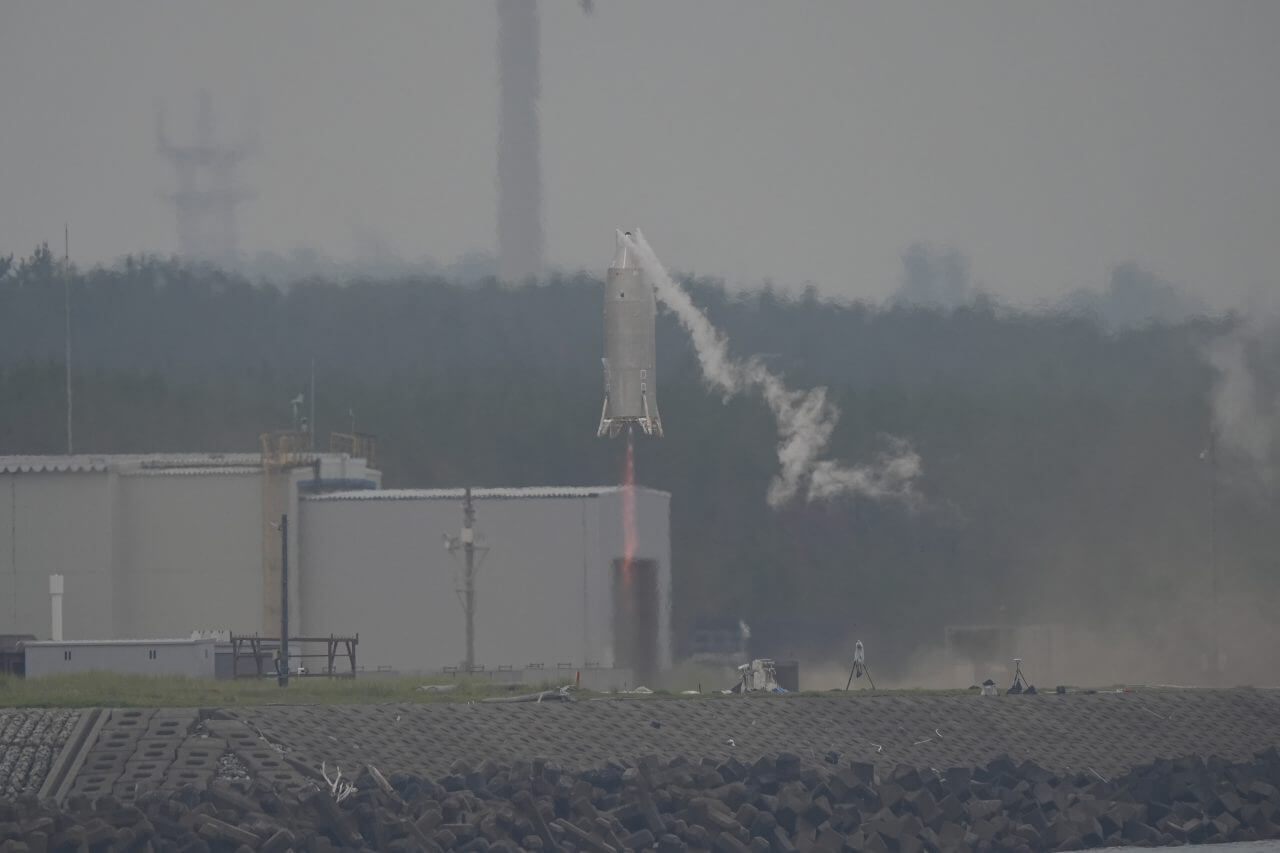 JAXAの小型実験機「RV-X」が約40秒の飛行試験を実施 基幹ロケット再使用化への新たな一歩