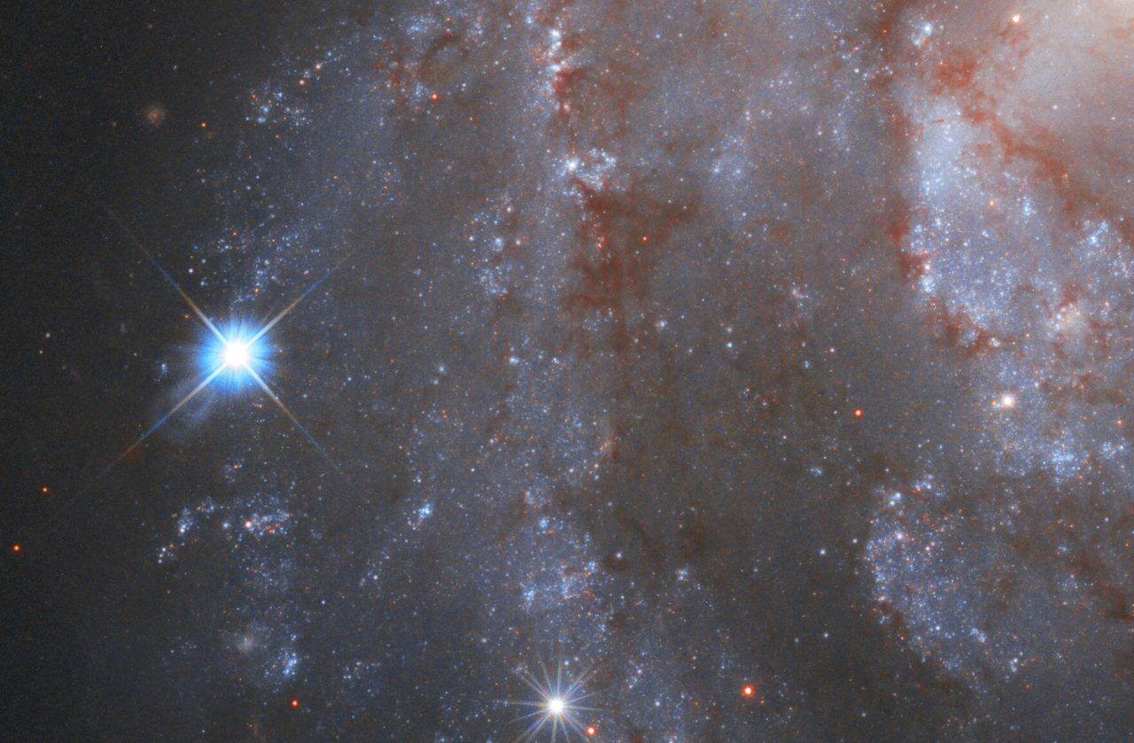 白色矮星が関わる超新星爆発の一部は「原始ブラックホール」の通過が引き金になっている？