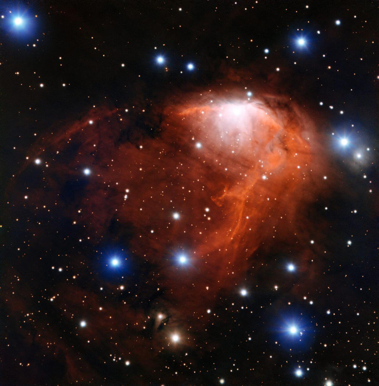 巨大な星が促す次世代の星形成 超大型望遠鏡VLTが観測した“ほ座”の星形成領域「RCW 34」