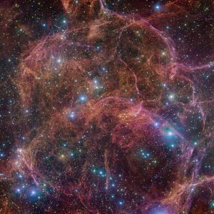 最期を迎えた大質量星が残した幻想的な光景 ESOが公開した「ほ座超新星残骸」の姿