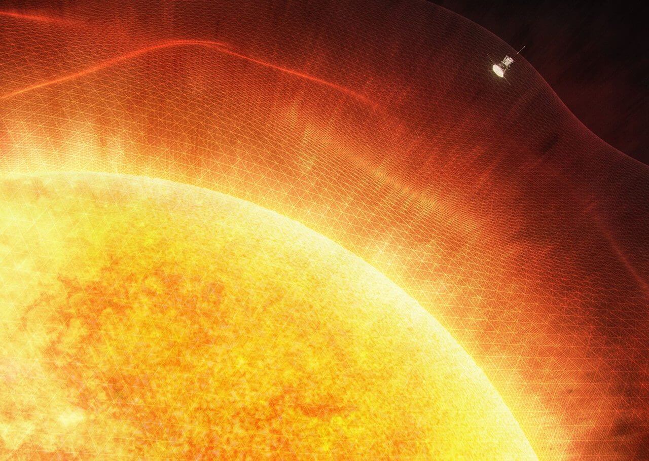 図2：太陽のコロナに突入する太陽探査機「パーカー・ソーラー・プローブ」のイメージ図。2018年に打ち上げられたこの探査機は、1400℃までの熱に耐える設計です。2024年12月には数十万℃以上という超高温のコロナを横切り、太陽から約610万kmの距離まで接近しました。その後もくり返しコロナに突入し、2026年9月には29回目の太陽フライバイを実施しています。（Credit: NASA/Johns Hopkins APL/Ben Smith)