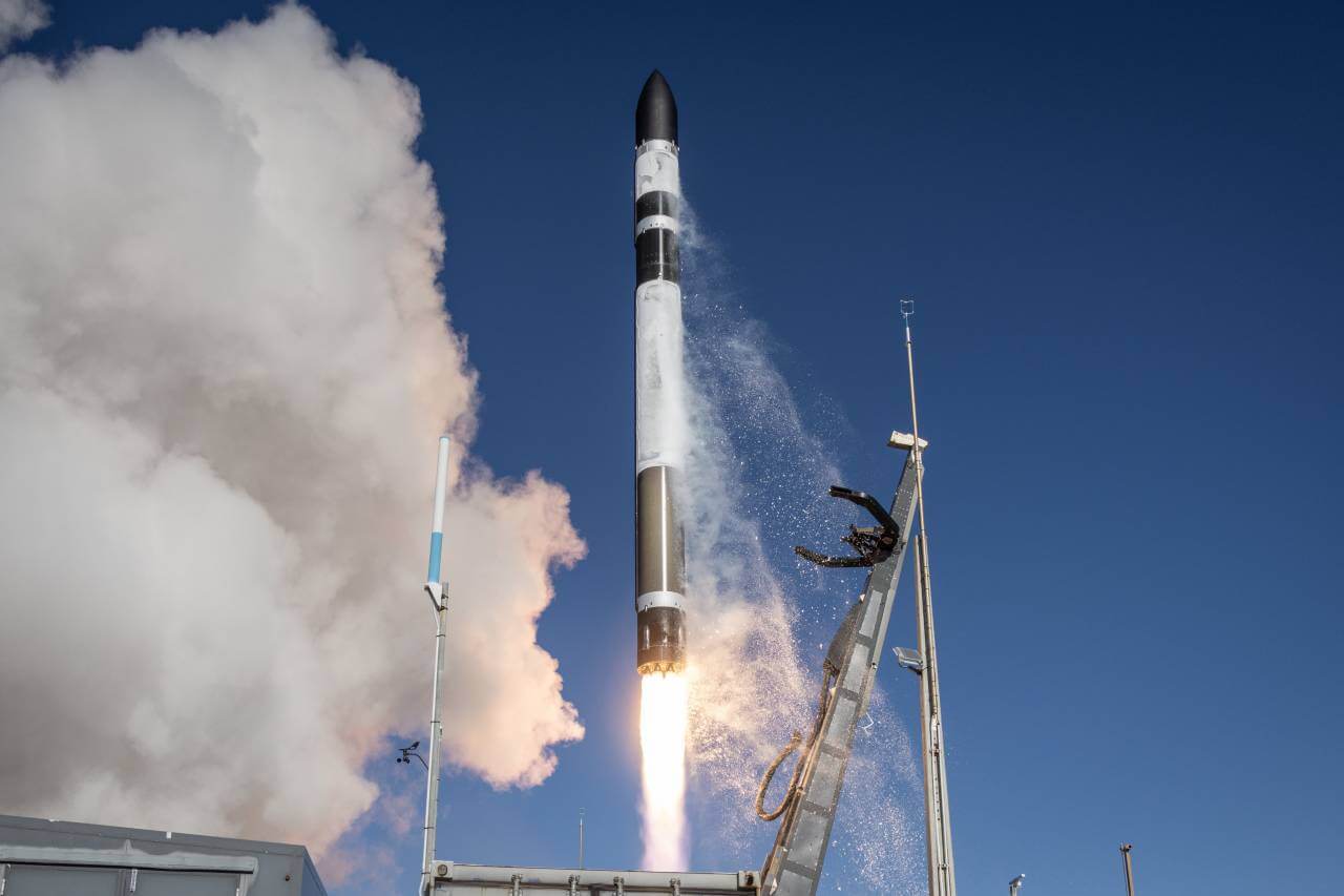 ニュージーランドのマヒア半島から打ち上げられたElectronロケット（Credit: Rocket Lab）