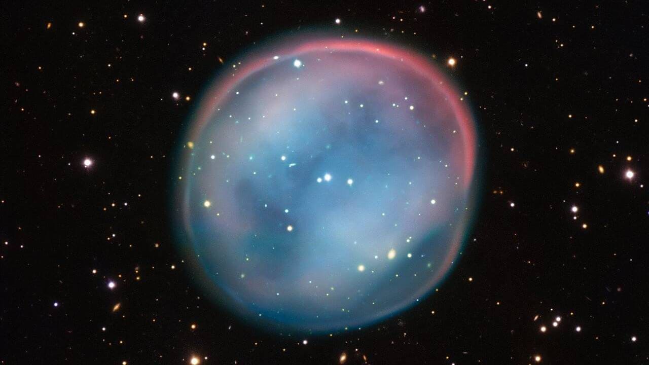 短く儚い惑星状星雲の輝き 「南のふくろう星雲」