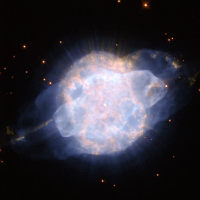 恒星の生涯最後に咲いた花　ハッブル宇宙望遠鏡が観測した惑星状星雲「NGC 3918」