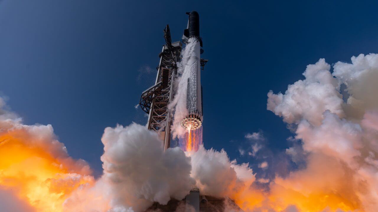 スペースXが「スターシップ」第14回飛行試験を日本時間9月28日にも実施予定　初の周回飛行へ