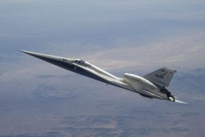 NASAの超音速実験機「X-59」が25回目の飛行　2026年中に“静かな超音速飛行”の検証段階へ
