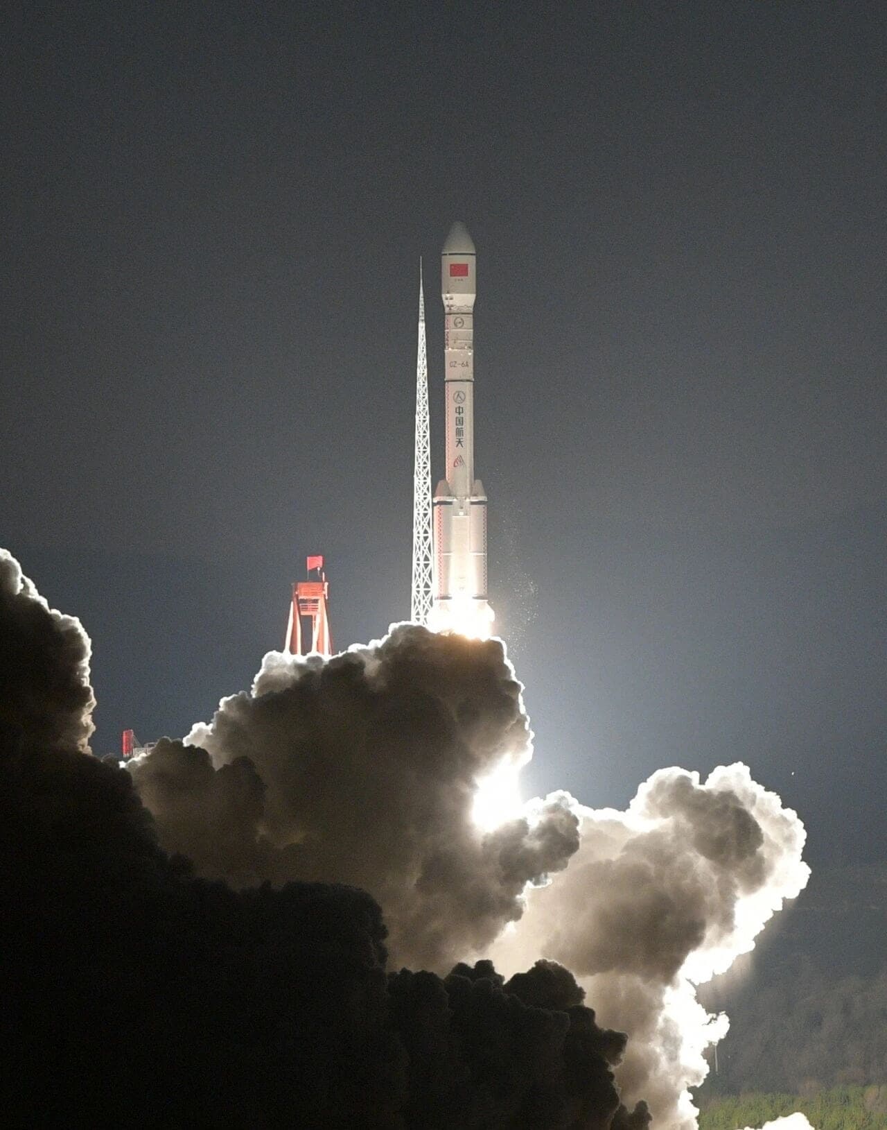 2026年10月23日（日本時間）、遥感50号03星を搭載して打ち上げられた「長征6号甲」ロケット（Credit: CASC／宋天宇）